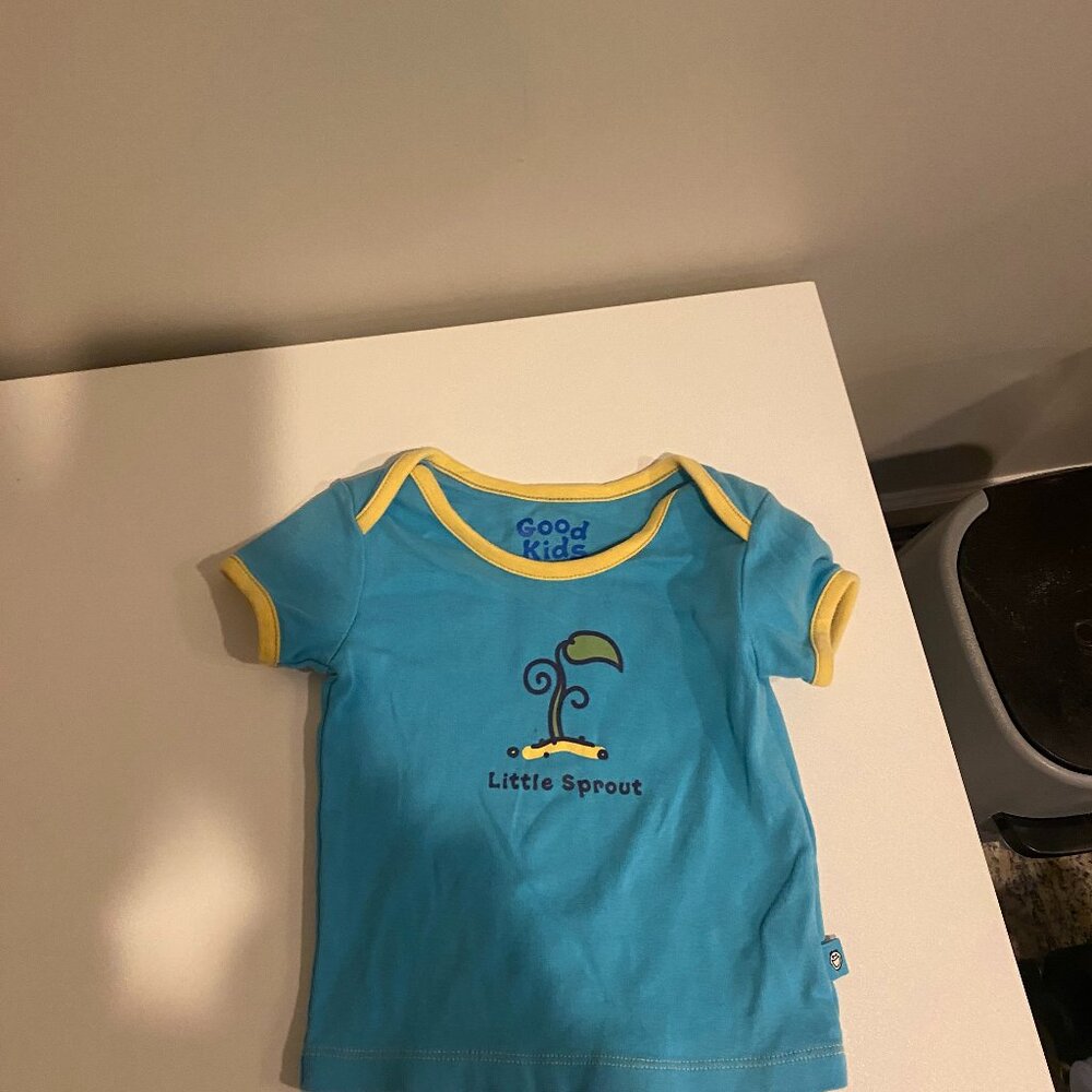 Little sprout tee